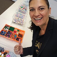  Kassia Ecker