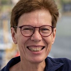  Angelika Ottmann