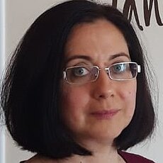  Monica Chis